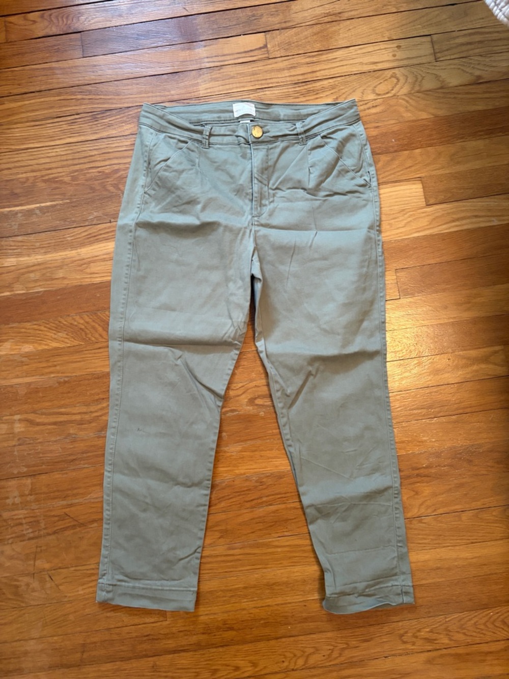 Women's Cropped (capri)  Slim Chino Jeans in Olive Green